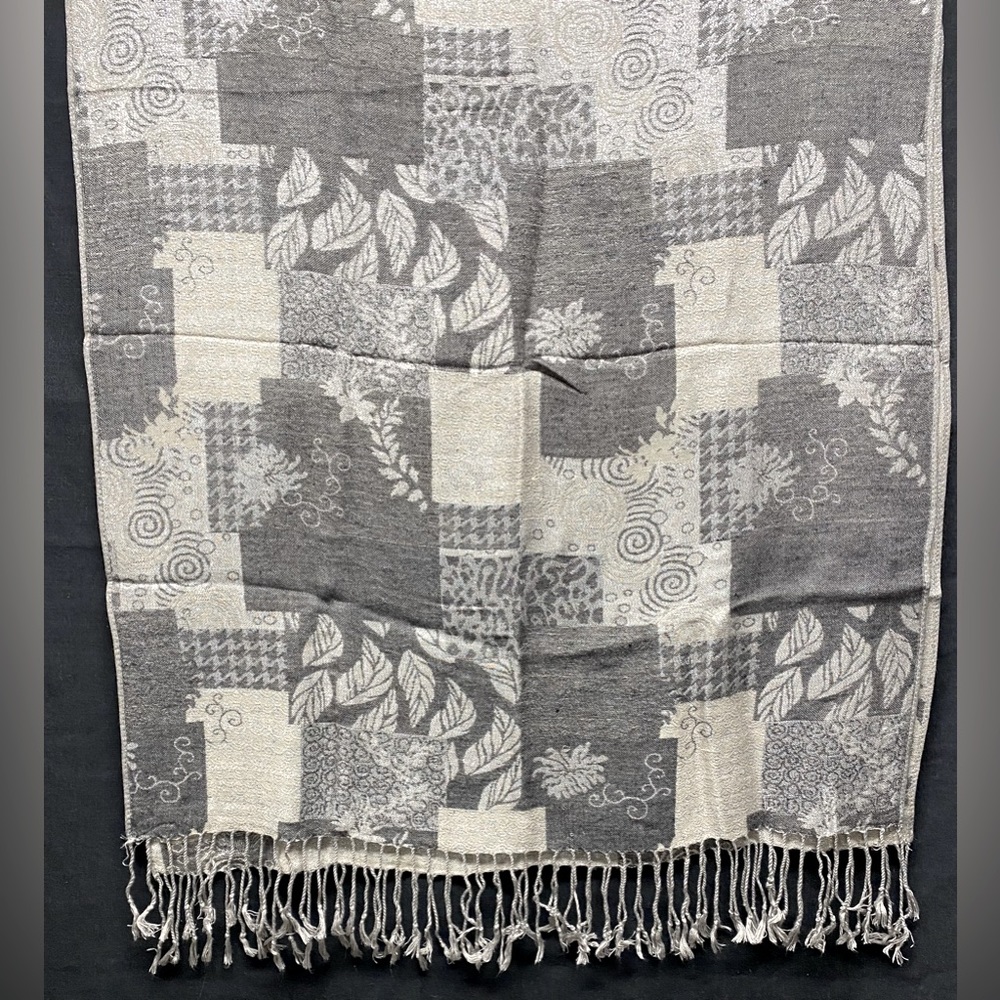 Wrap Scarf Gray Silver Glittery Pretty 74” x 27” approximately